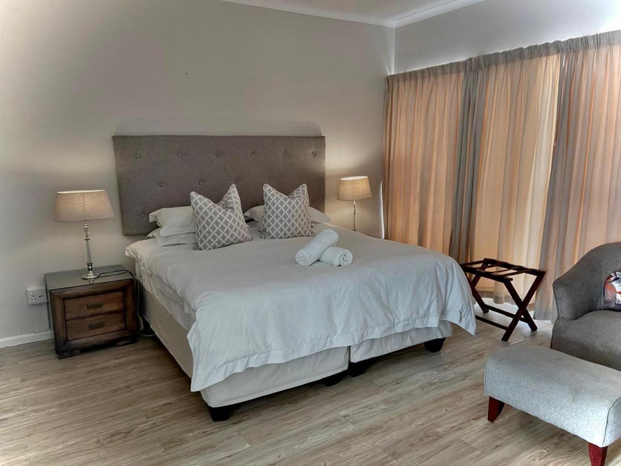 A Villa De Mer Guesthouse Port Alfred Exteriör bild